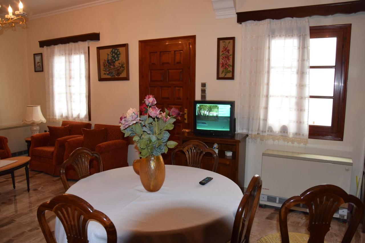 Naoussa Center Cycladic House Apartment Parikia  Bagian luar foto